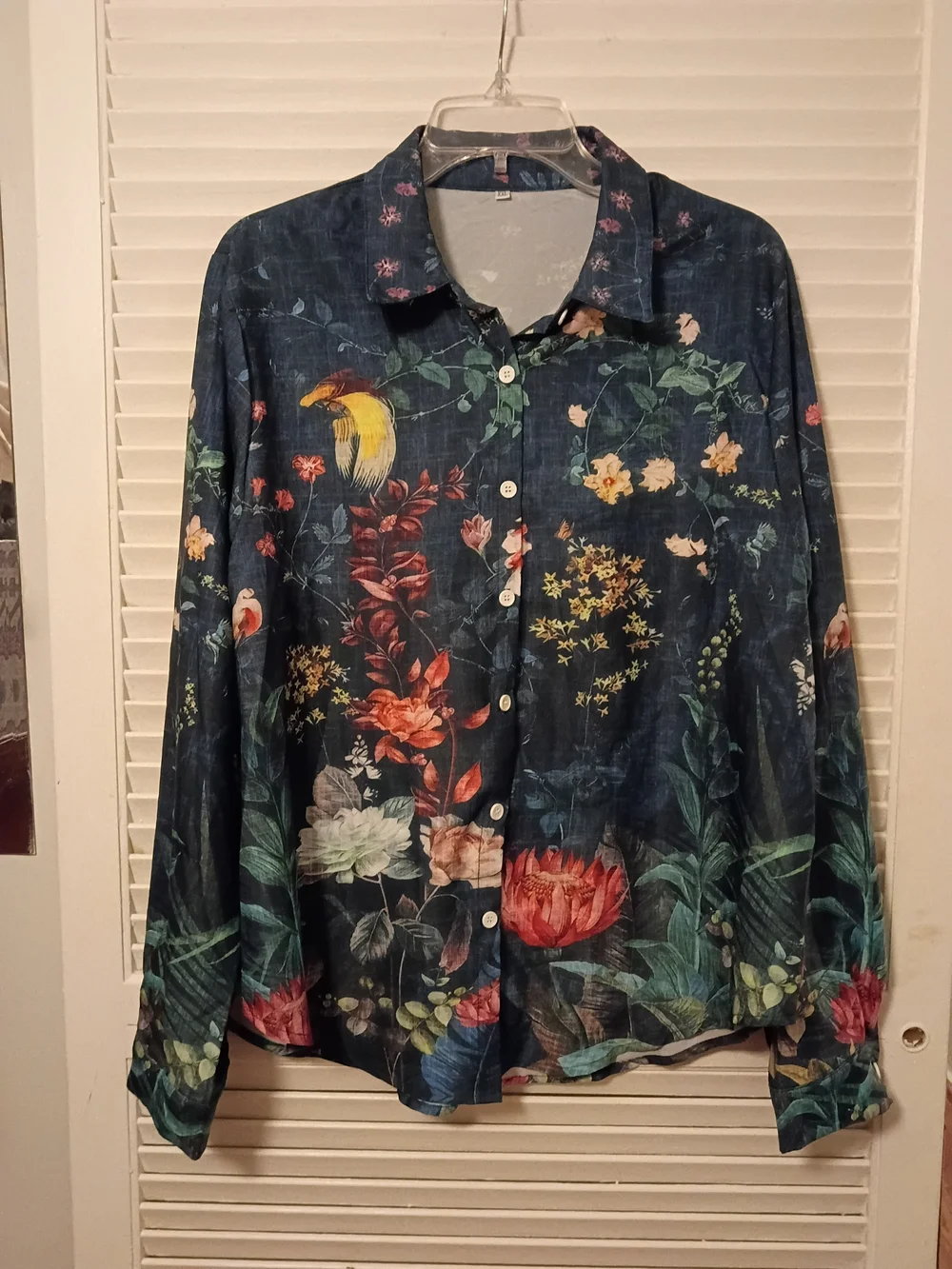 Women's Floral Button-Down Shirt in Dark Navy - Picture 3 of 6